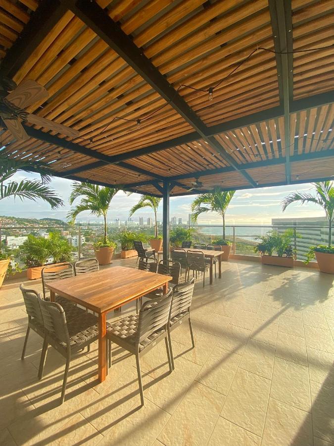 Wyndham Garden Cartagena Hotel Exterior foto