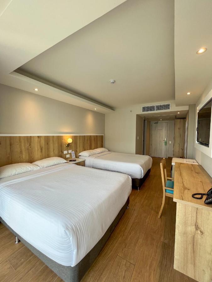 Wyndham Garden Cartagena Hotel Exterior foto