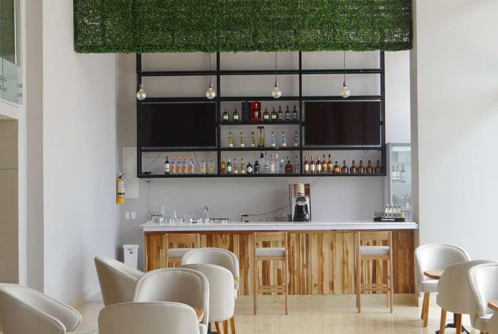 Wyndham Garden Cartagena Hotel Restaurante foto